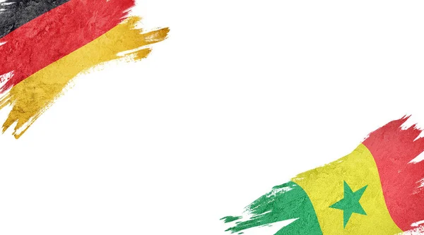 Flaggen von Deutschland und Senegal auf weißem Hintergrund — Stockfoto
